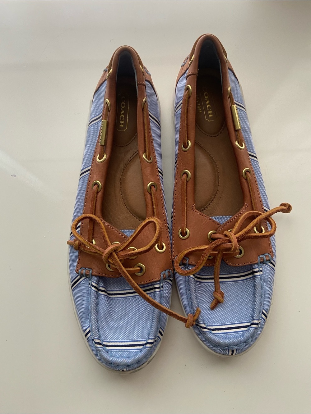 Coach Richelle Boat Shoes Canvas Nautical Blue Striped Tan Leather size 8.5 - Picture 2 of 9